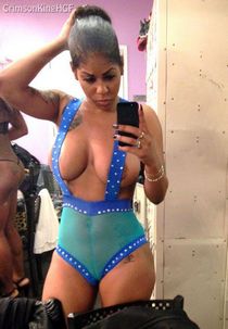 Smothering domina